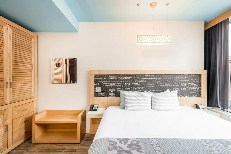 Hotel TRYP Times Square South