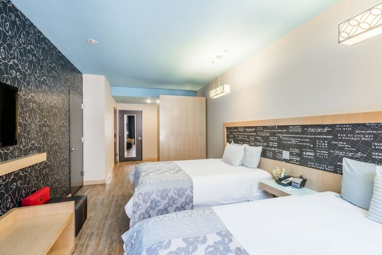 Hotel TRYP Times Square South