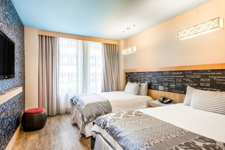 Hotel TRYP Times Square South