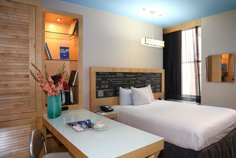 Hotel TRYP Times Square South