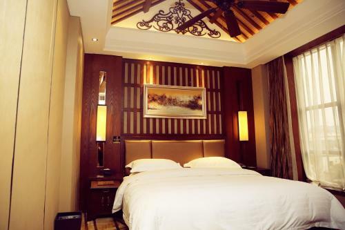 The Projoy River Hotel