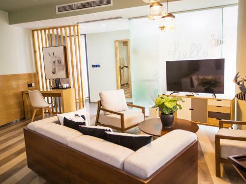 Pathfinder Chengdu Chasing Dream Hostel Chunxi Road Branch