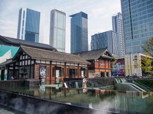 Pathfinder Chengdu Chasing Dream Hostel Chunxi Road Branch