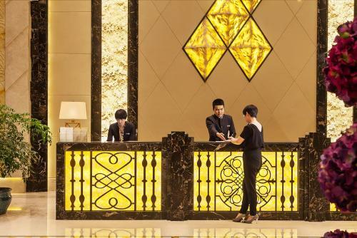 Zhixin Holiday Hotel