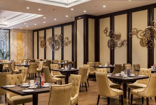 Zhixin Holiday Hotel