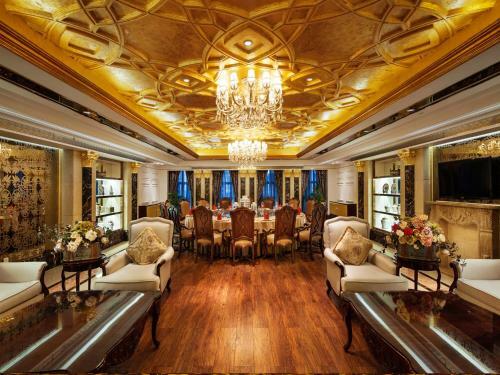 Chongqing Aowei Hotel
