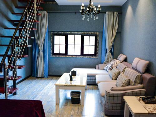 Xinyi Art Suit Hotel