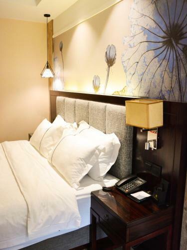 Xinyi Art Suit Hotel