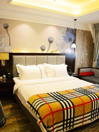 Xinyi Art Suit Hotel