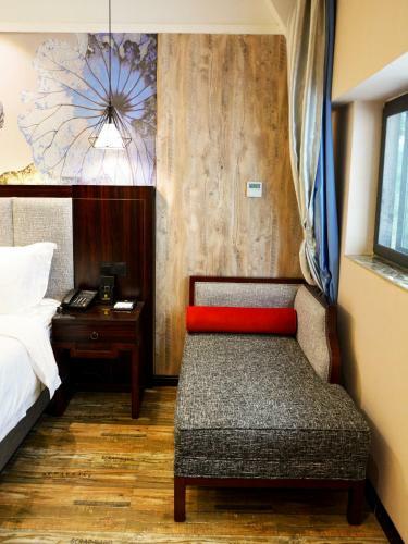 Xinyi Art Suit Hotel