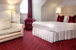 Bentley Hotel & Leisure Club