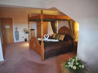 Bentley Hotel & Leisure Club