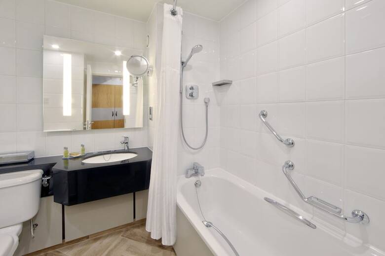 Hotel Doubletree By Hilton Manchester Airport
