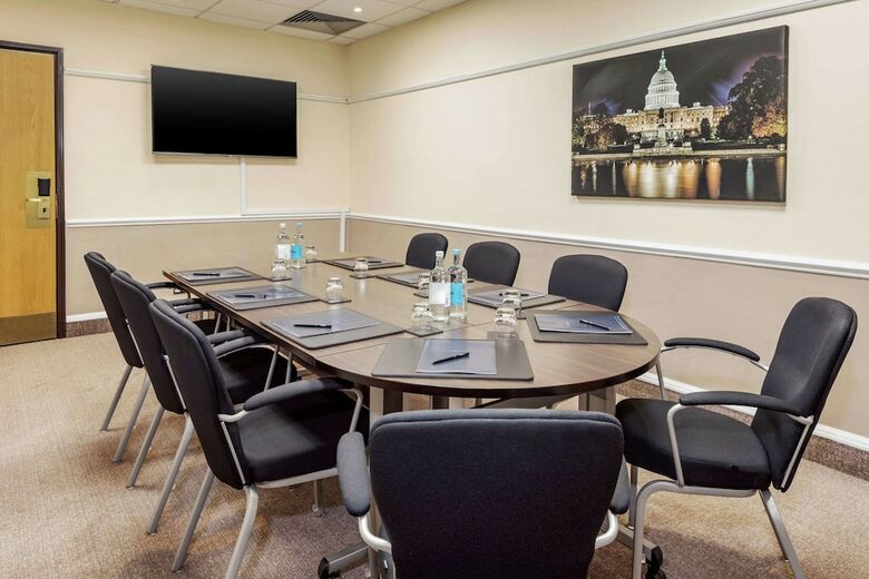 Hotel Doubletree By Hilton Manchester Airport