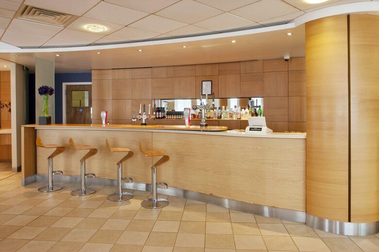 Hotel Express Oxford Kassam Stadium