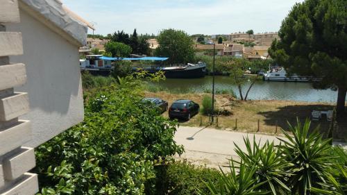 Hotel Canal Aigues Mortes