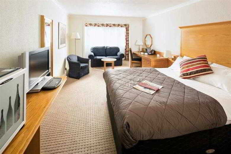 Mercure Bristol North The Grange Hotel