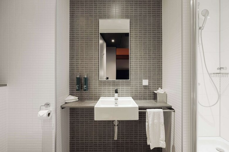 Hotel Double Tree By Hilton Amsterdam Centraal Station
