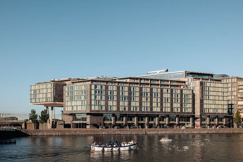 Hotel Double Tree By Hilton Amsterdam Centraal Station