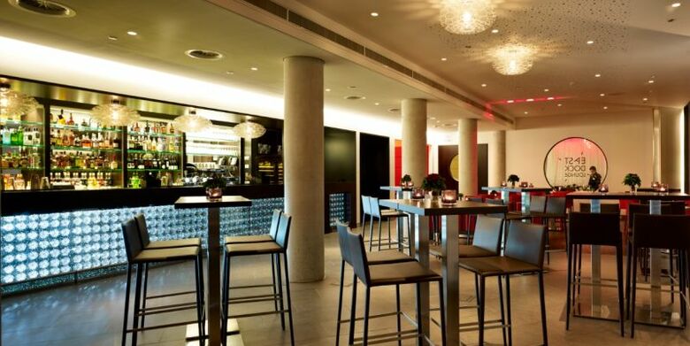 Hotel Double Tree By Hilton Amsterdam Centraal Station