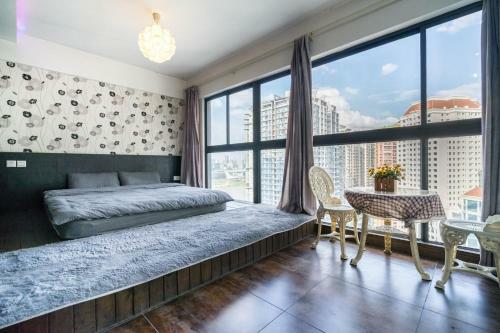 Crush On The River View Apartment