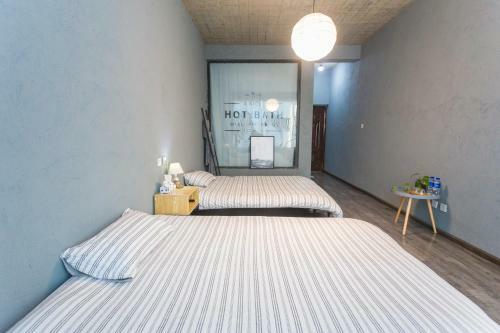 1984 Relax Hostel