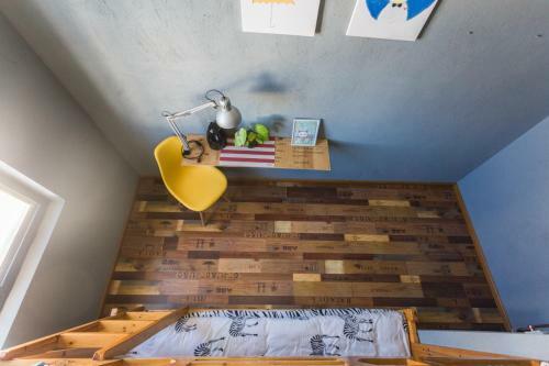 1984 Relax Hostel