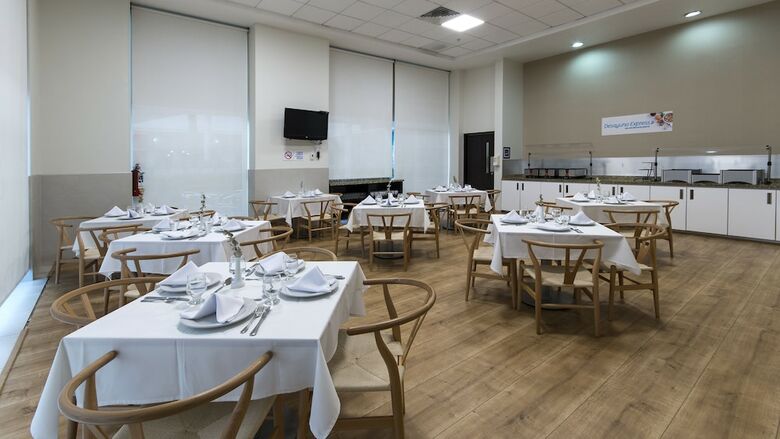 Hotel Holiday Inn Express Guadalajara Uag