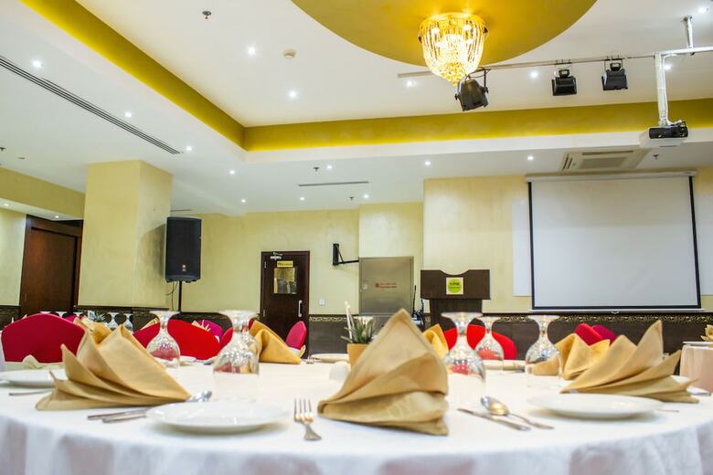 Dunes Hotel Apartment- Oud Metha
