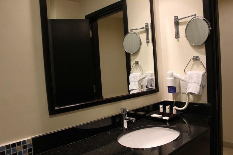 Dunes Hotel Apartment- Oud Metha
