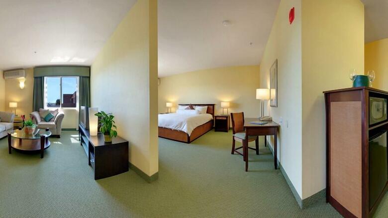 Doubletree By Hilton Hotel & Spa Napa Valley-american Canyon