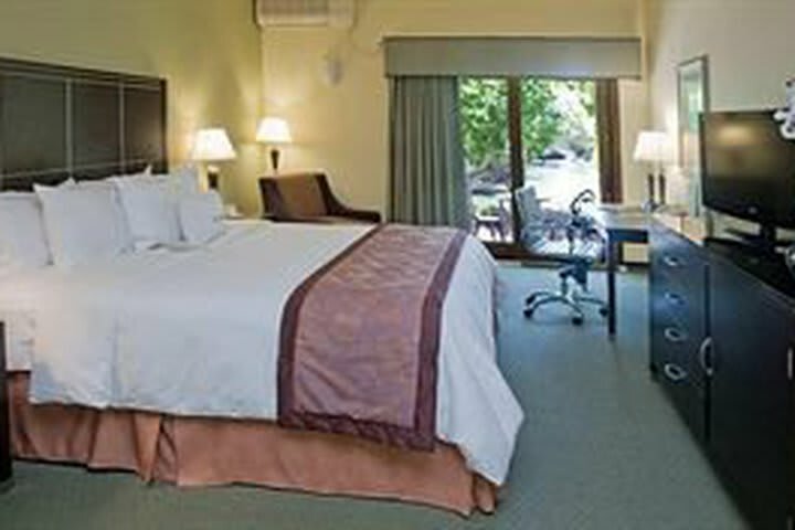 Doubletree By Hilton Hotel & Spa Napa Valley-american Canyon