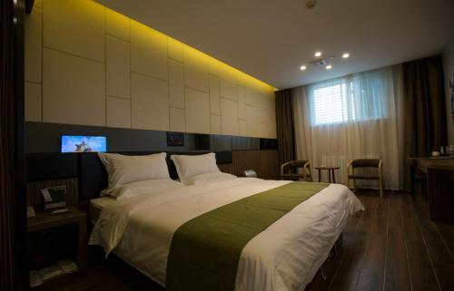 Durian Candy Featured Hotel People Cinema Branch