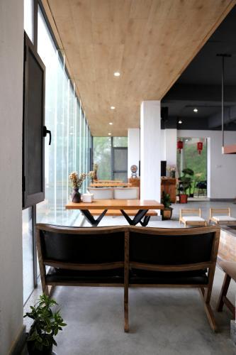 Hostal Beyond The Terrace Residence