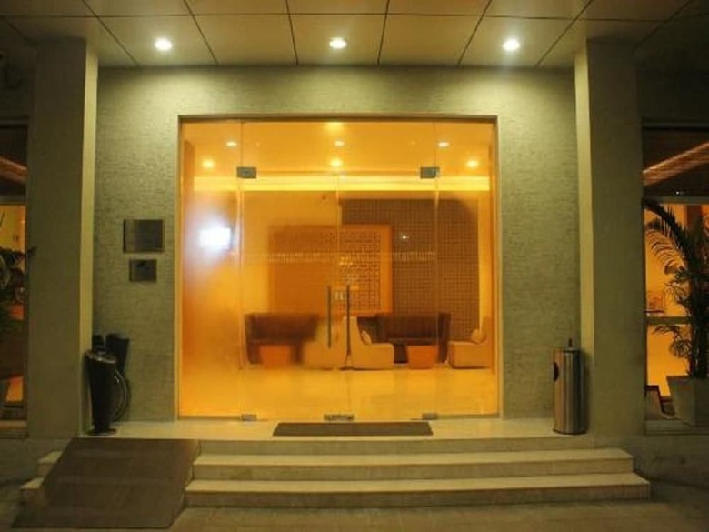 Keys Hotel Katti-ma