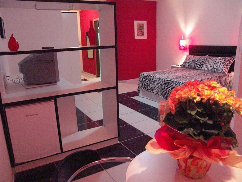 Hotel Infinity F�nix