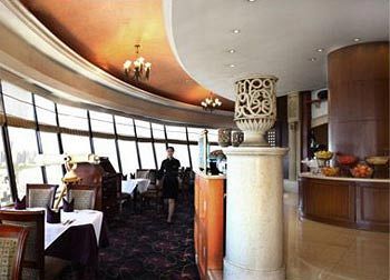 Famous International Hotel