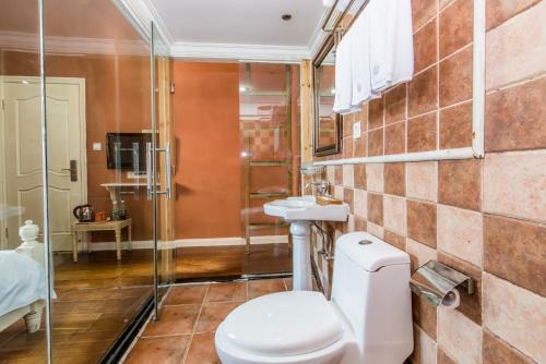 Hostal Gulang Yu Xiaobai Gong Guest House
