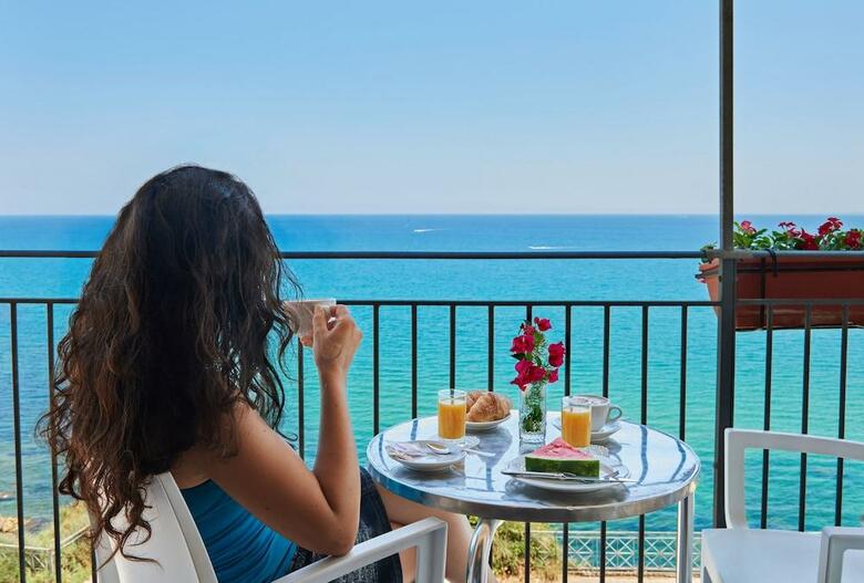 Hotel Punta Nord-est