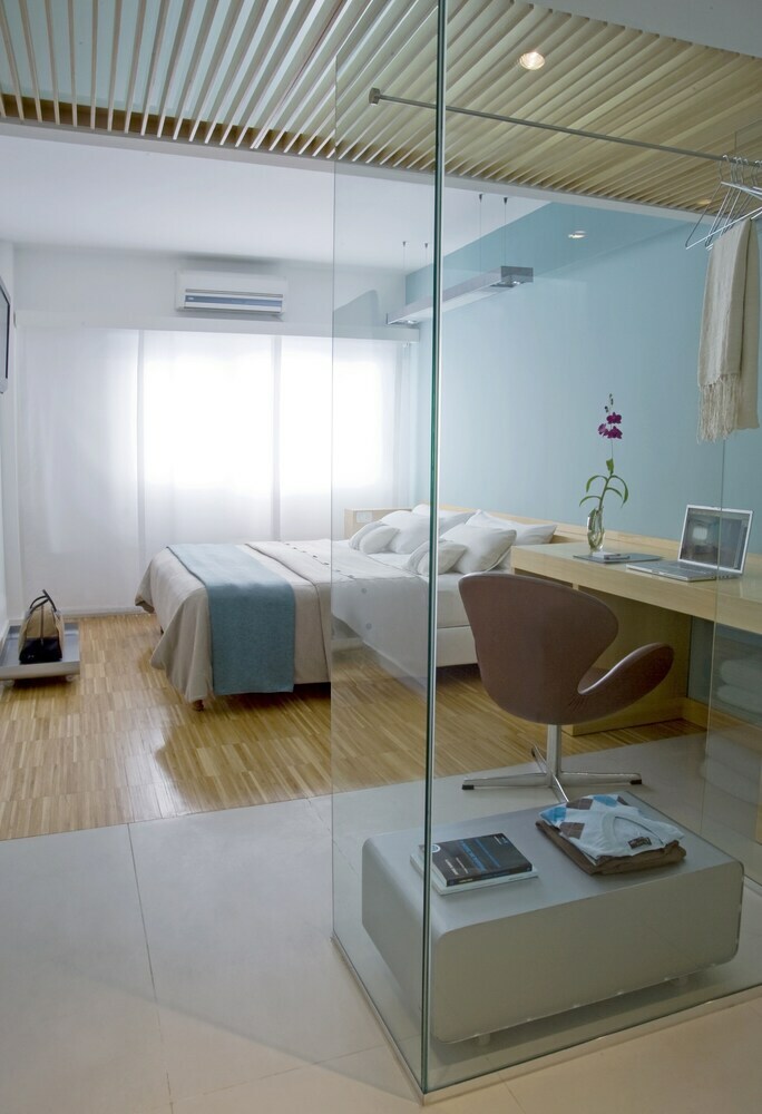 Hotel Rochester M