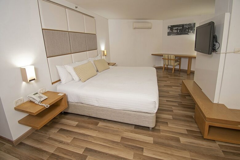 Cosmos Xpress Hotel