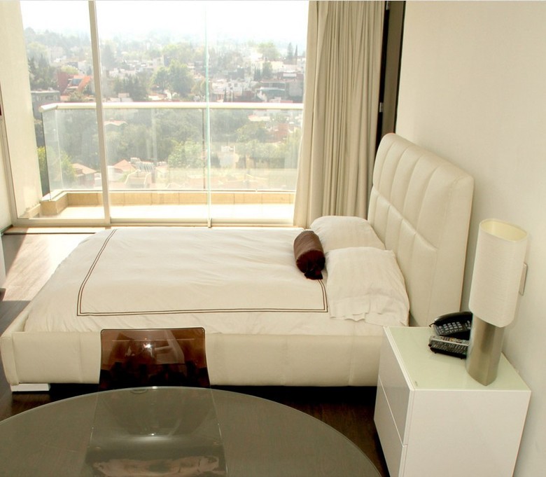 Hotel Pia Suites