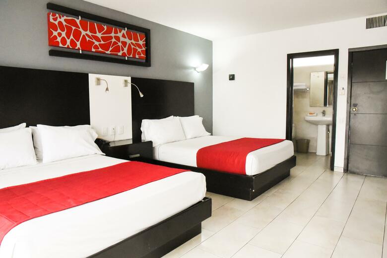 Portonovo Plaza Expo Hotel