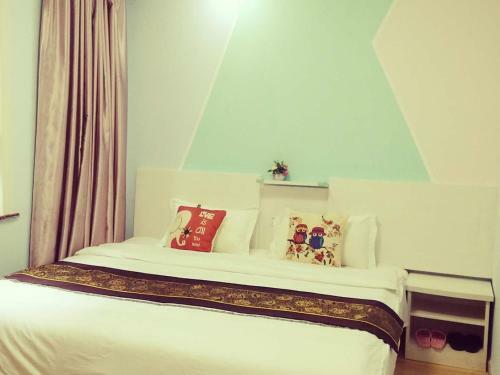 Hostal Huanhuan Hotel