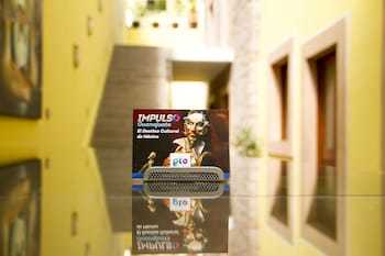 Monteleon Hotel And Suites