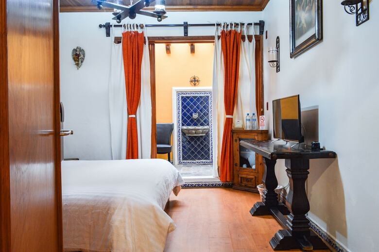 Hotel Casa De Los Arcangeles