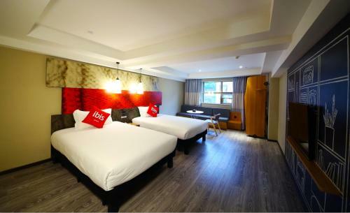 Ibis Sui Ning Hotel