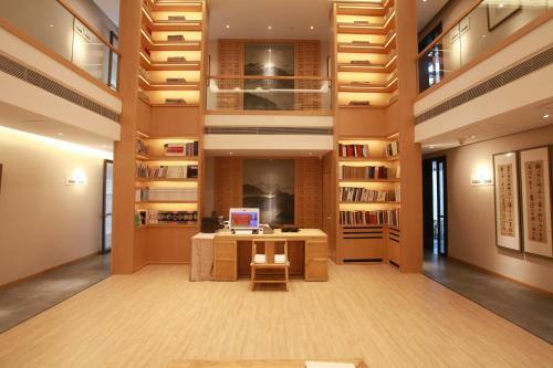 Qinhuangdao Xinting Calligraphy Hotel
