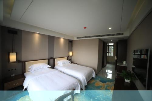 Deyi Banhai Tingshu Hotel