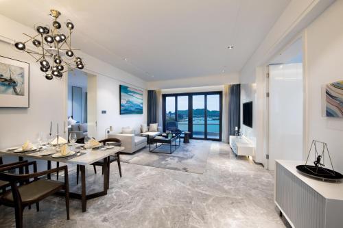 Sanya Rock Platinum Sea View Hotel